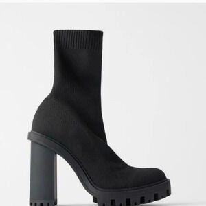 Zara women's chunky heeled boots size 39 8 black socks Y2K 90s
